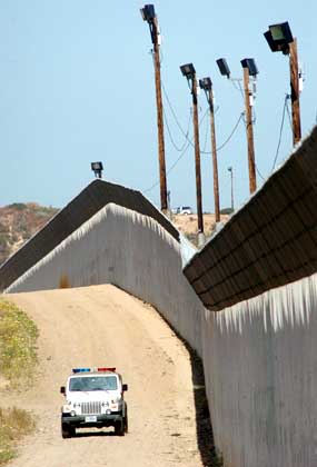 MEXICO US BORDER WALL