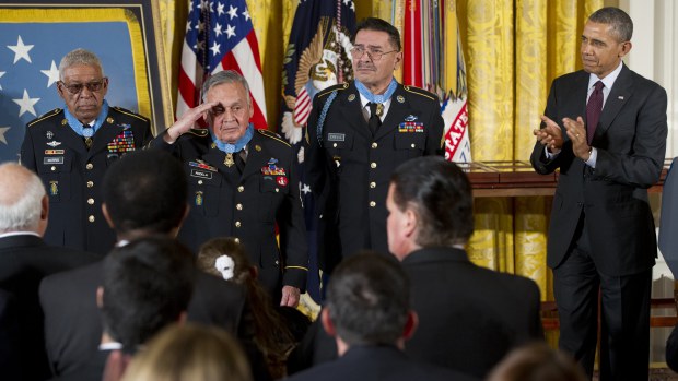 US-POLITICS-OBAMA-MEDAL OF HONOR